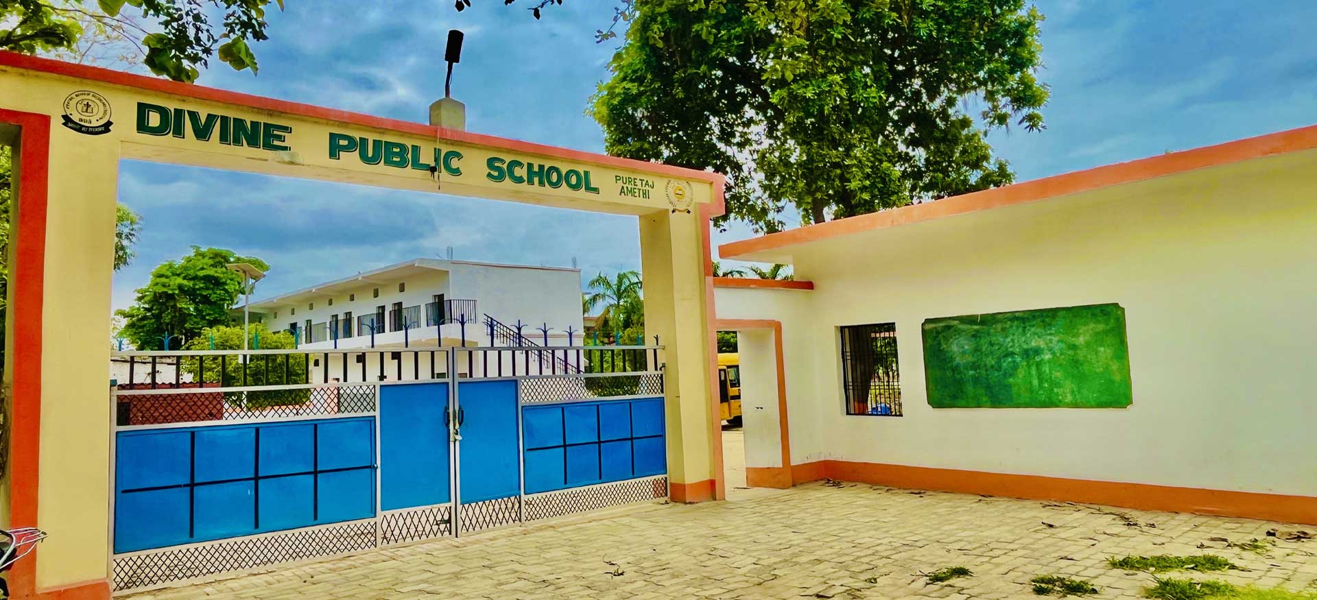 Divine Public School Musafirkhana Amethi